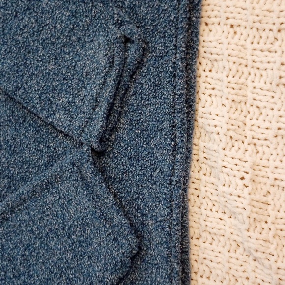 Columbia Pullover Top - Picture 3 of 6